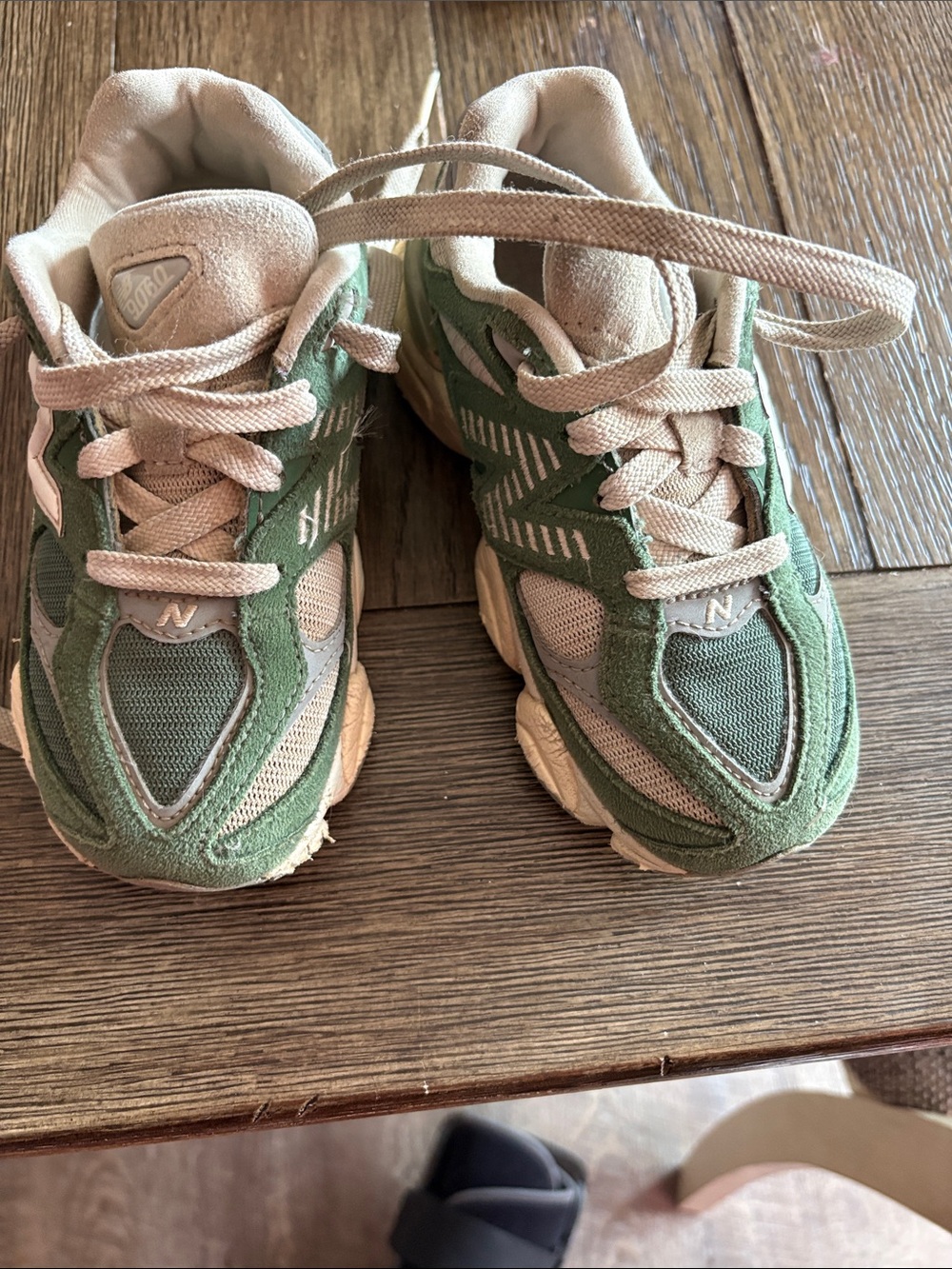 New Balance Kids Green and Cream Trail-Style Sneakers
